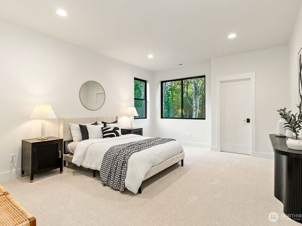 16654 195th Street NE, Woodinville WA 98072