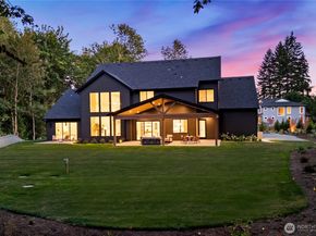 16654 195th Street NE, Woodinville WA 98072