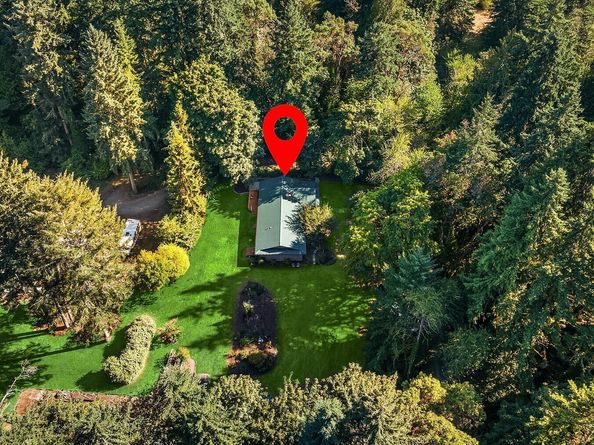 10780 Hyla Avenue NE, Bainbridge Island WA 98110