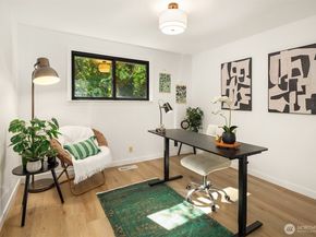 10780 Hyla Avenue NE, Bainbridge Island WA 98110