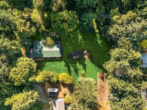 10780 Hyla Avenue NE, Bainbridge Island WA 98110
