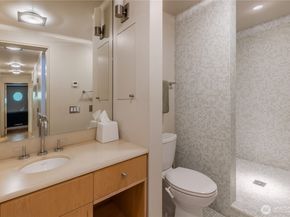 2369 Fairview Avenue E 6, Seattle WA 98102