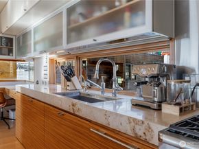 2369 Fairview Avenue E 6, Seattle WA 98102