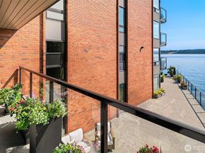 2360 43rd Avenue E 211, Seattle WA 98112
