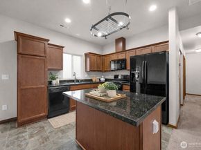 1727 71st Avenue SE, Lake Stevens WA 98258