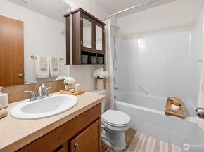 1727 71st Avenue SE, Lake Stevens WA 98258