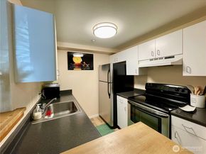 1415 2nd Avenue 1106, Seattle WA 98101