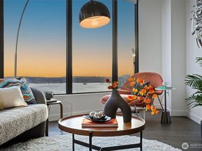 2510 6th Avenue 2504, Seattle WA 98121