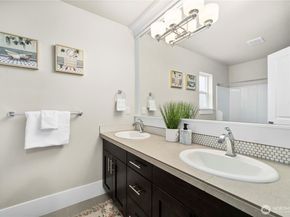 17552 SE 188th Place, Renton WA 98058