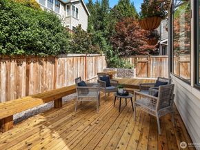 1400 Bellevue Way SE 4, Bellevue WA 98004