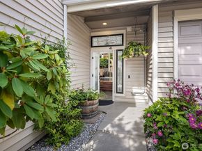 1400 Bellevue Way SE 4, Bellevue WA 98004