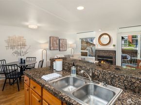 512 10th Avenue E 3, Seattle WA 98102