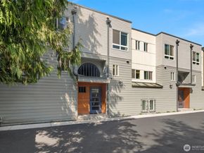 512 10th Avenue E 3, Seattle WA 98102