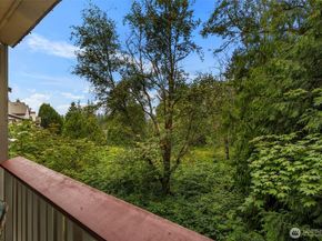 18501 SE Newport Way H236, Issaquah WA 98027