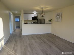 31003 14 Avenue S B10, Federal Way WA 98003