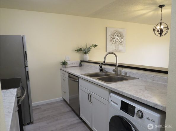 31003 14 Avenue S B10, Federal Way WA 98003