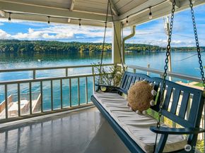 27704 Manzanita Beach Road SW, Vashon WA 98070