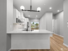 16823 Alder Way E6, Lynnwood WA 98037