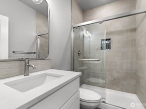 16823 Alder Way E6, Lynnwood WA 98037