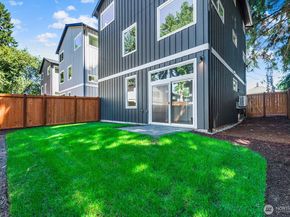 9015 Dibble Avenue NW, Seattle WA 98117
