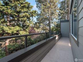 6055 35th Avenue SW 308, Seattle WA 98126