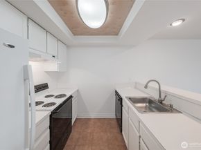 6055 35th Avenue SW 308, Seattle WA 98126