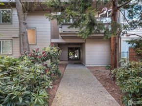 6055 35th Avenue SW 308, Seattle WA 98126