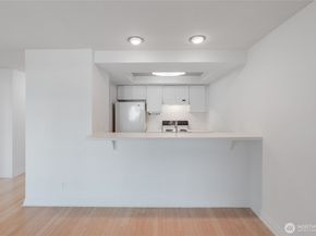 6055 35th Avenue SW 308, Seattle WA 98126