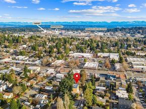 934 N 101st Street, Seattle WA 98133