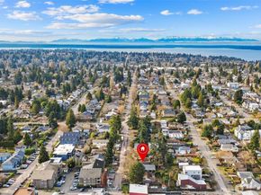 934 N 101st Street, Seattle WA 98133
