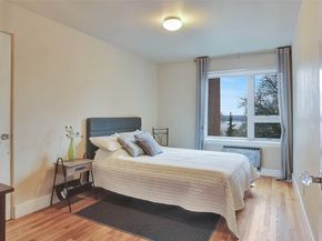 530 W Olympic Place 304, Seattle WA 98119