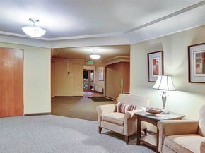 530 W Olympic Place 304, Seattle WA 98119