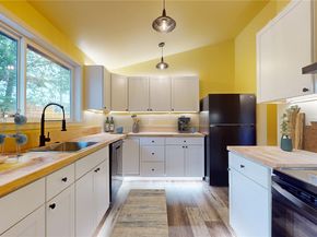 21246 15th Avenue S, Des Moines WA 98198