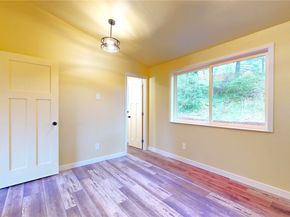21246 15th Avenue S, Des Moines WA 98198