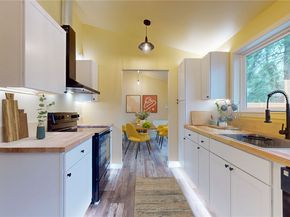 21246 15th Avenue S, Des Moines WA 98198