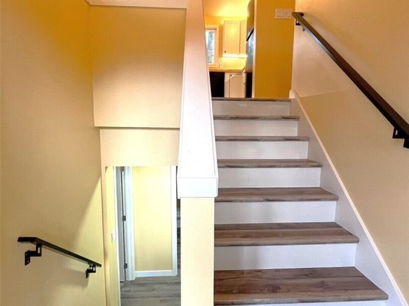 21246 15th Avenue S, Des Moines WA 98198