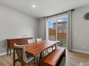 1907 S 301st Court, Federal Way WA 98003