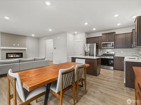 1907 S 301st Court, Federal Way WA 98003