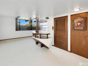 3653 W Commodore Way, Seattle WA 98199