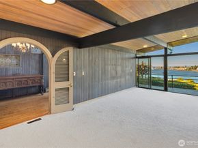 3653 W Commodore Way, Seattle WA 98199