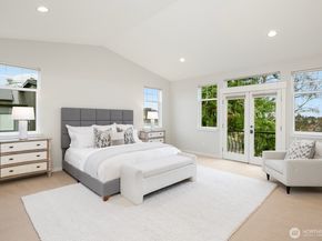 3048 39th Avenue W, Seattle WA 98199