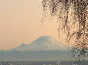 3048 39th Avenue W, Seattle WA 98199