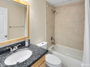 5901 Phinney Avenue N 106, Seattle WA 98103