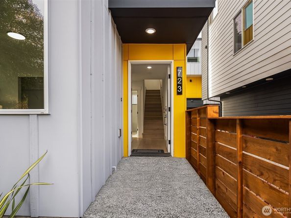 723 18th Avenue, Seattle WA 98122