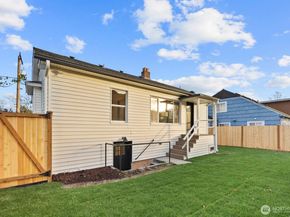 817 26th Avenue, Seattle WA 98122