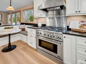 10825 NE 62nd Street, Kirkland WA 98033