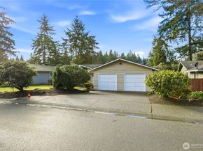 32417 29th Avenue SW, Federal Way WA 98023