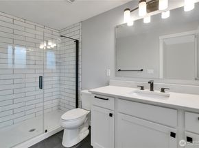 32417 29th Avenue SW, Federal Way WA 98023