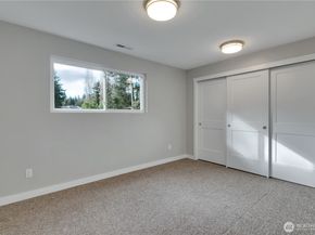 32417 29th Avenue SW, Federal Way WA 98023