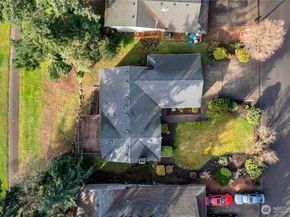 32417 29th Avenue SW, Federal Way WA 98023